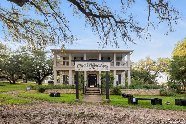 Backyard, Exterior, Facade, Georgian