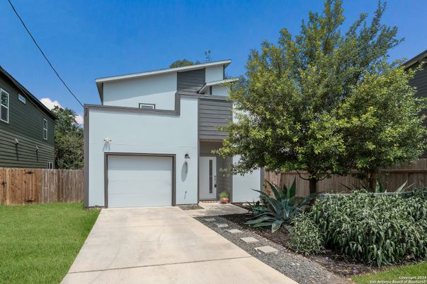 Attached, Exterior, Facade, Modern