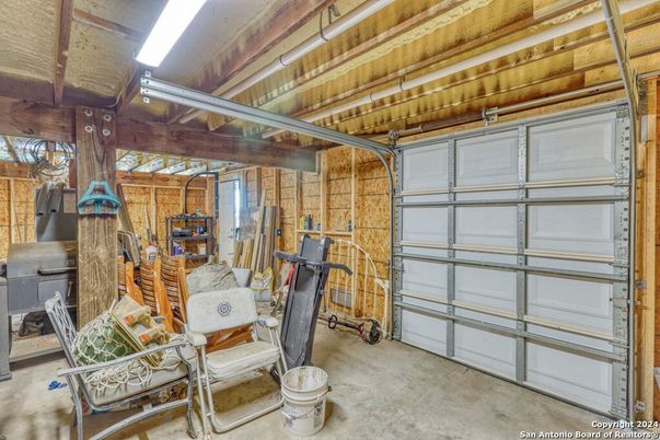 Garage, Interior, Wooden Beams, Wooden Ceilings