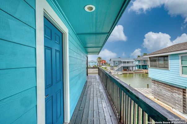 Exterior, Water