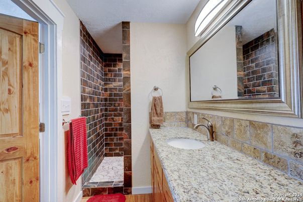 Bathroom, Interior, Stone Walls