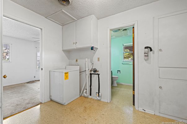 Interior, Washer