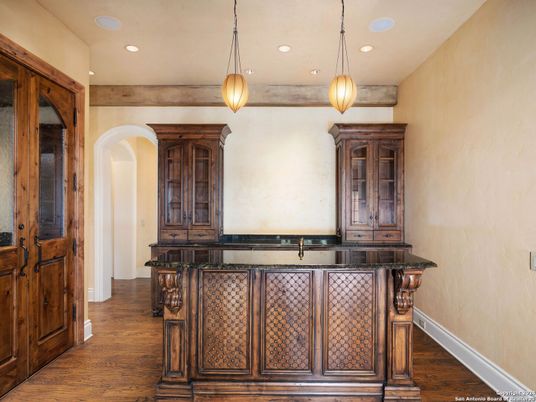 Interior, Pendant Lights, Recessed Lighting, Wood Texture Flooring