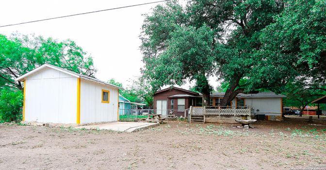 Detached Garage, Exterior