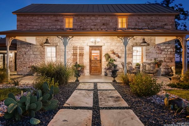 Exterior, Facade, French Provincial