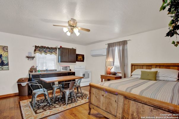 Bedroom, Home Office, Interior, Wood Texture Flooring