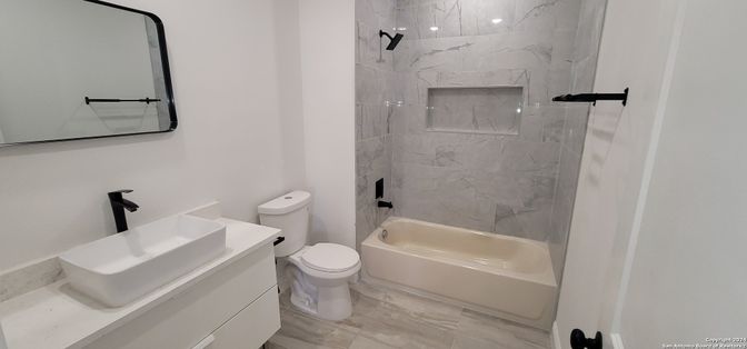 Bathroom, Interior, Marble Walls