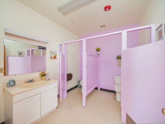 Bathroom, Interior