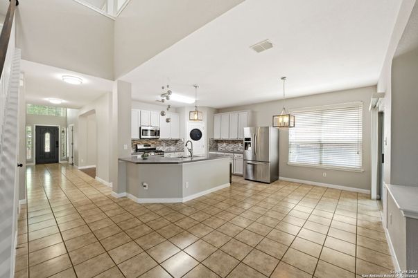 Interior, Kitchen, Pendant Lights, Stainless Steel Appliances