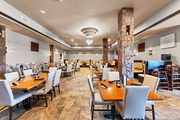 Dining room, Interior, Recessed Lighting