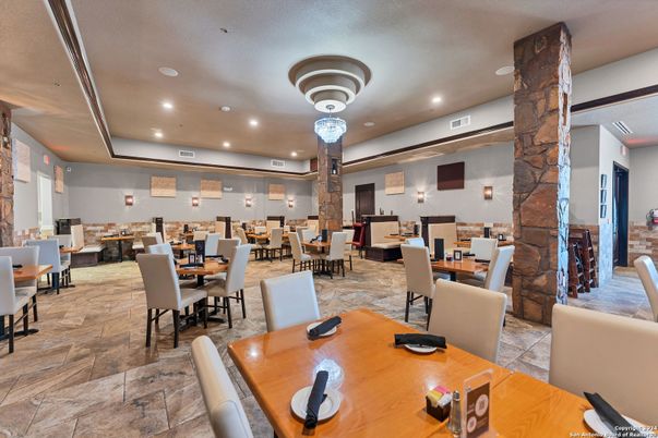 Dining room, Interior, Recessed Lighting
