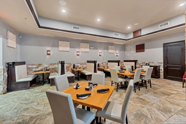 Dining room, Interior, Recessed Lighting
