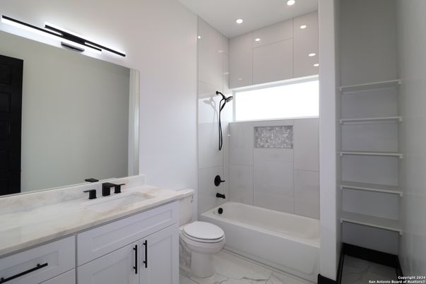 Bathroom, Interior, Marble, Recessed Lighting