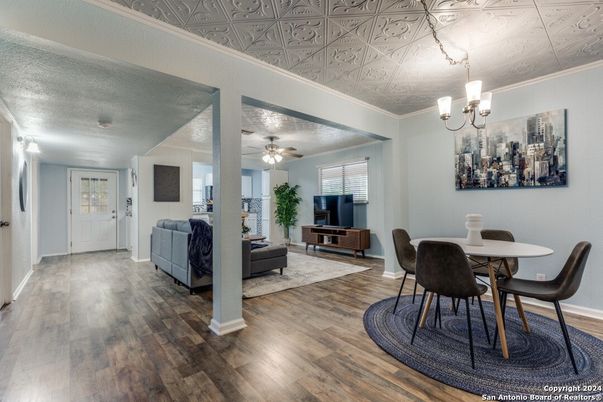 Chandelier, Dining room, Interior, Living room, Wood Texture Flooring