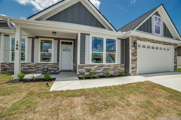 Attached, Exterior, Facade, Farmhouse