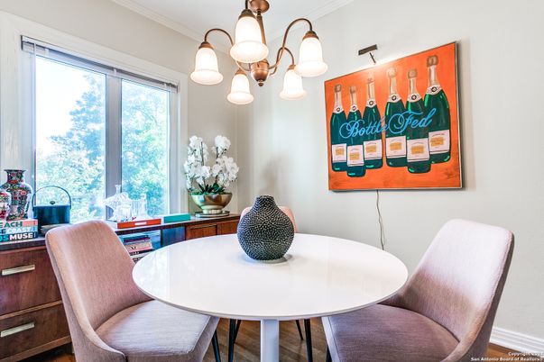Chandelier, Dining room, Interior