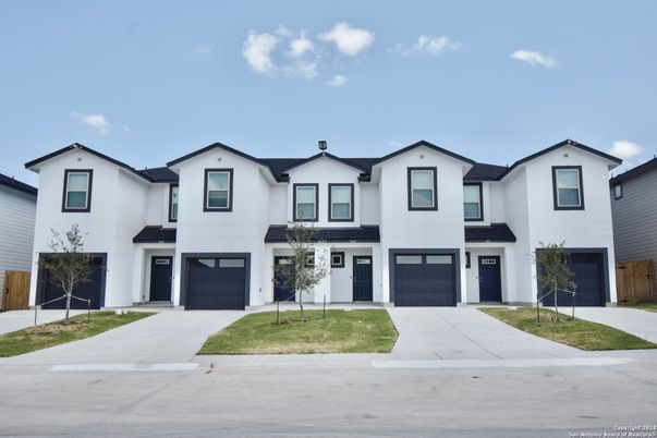 Attached, Exterior, Facade, Rowhouse