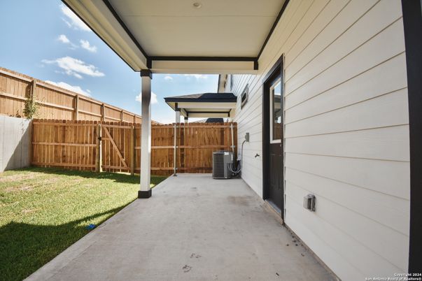 Backyard, Exterior
