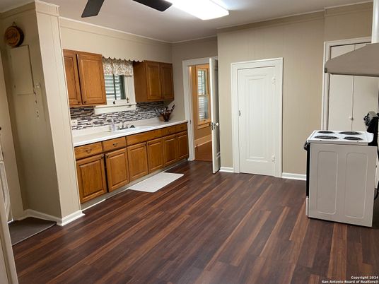 Interior, Kitchen, Wood Texture Flooring