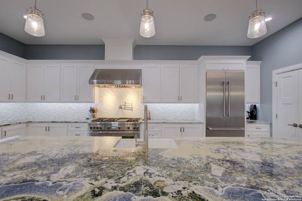 Interior, Kitchen, Pendant Lights, Recessed Lighting, Stainless Steel Appliances