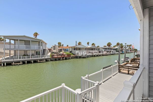 Exterior, Water