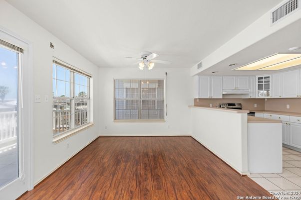 Empty room, Interior, Kitchen, Wood Texture Flooring