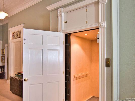 Elevator, Interior, Pendant Lights, Recessed Lighting