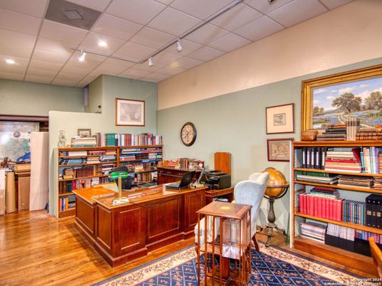 Home Office, Interior, Recessed Lighting, Wood Texture Flooring