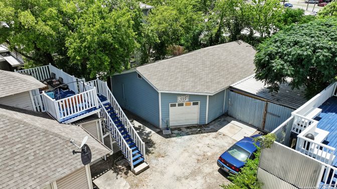 Exterior, Drone