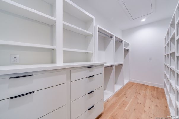 Interior, Recessed Lighting, Walk-in Closets, Wood Texture Flooring