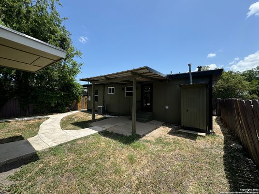 Backyard, Exterior