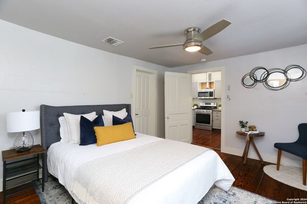 Bedroom, Interior, Kitchen, Stainless Steel Appliances, Wood Texture Flooring