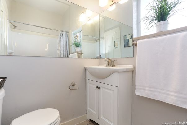 Bathroom, Interior