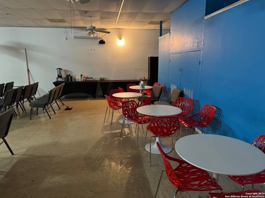 Dining room, Interior