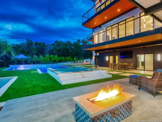 Backyard, Exterior, Pool