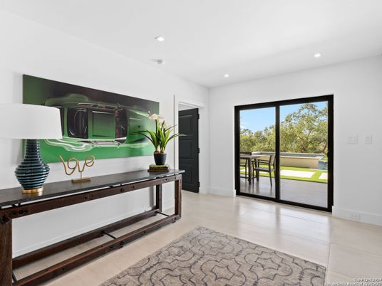 Interior, Recessed Lighting