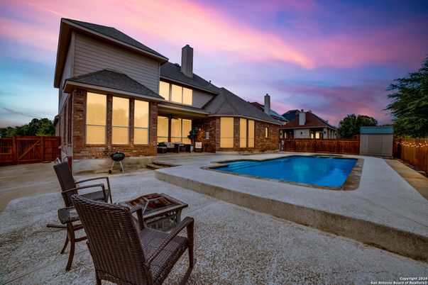 Exterior, Pool