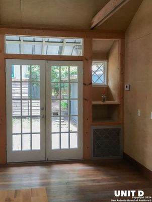 Empty room, Interior, Wooden Beams, Wood Texture Flooring