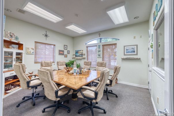 Dining room, Interior
