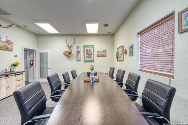 Dining room, Interior