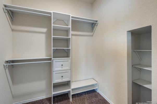 Interior, Walk-in Closets