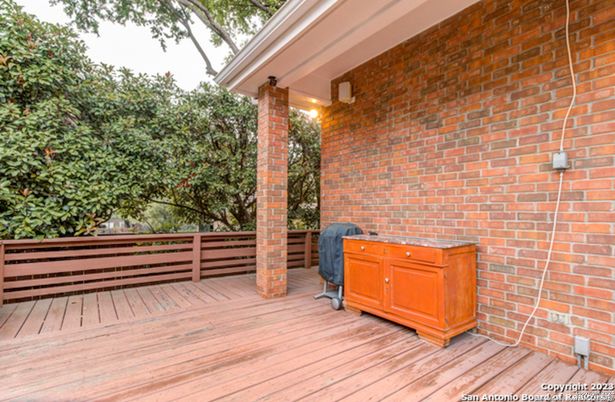 Exterior, Wood Texture Flooring