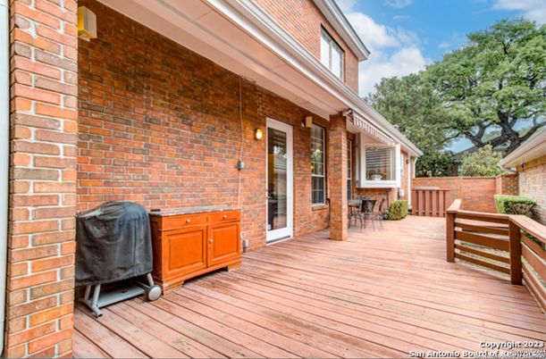 Exterior, Wood Texture Flooring
