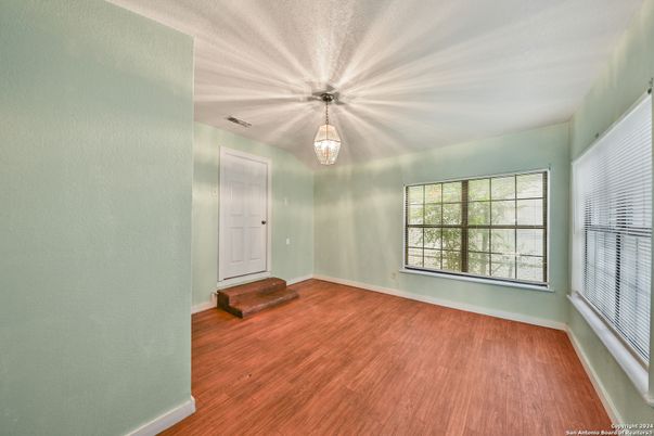 Empty room, Interior, Pendant Lights, Wood Texture Flooring