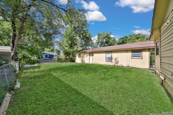 Backyard, Exterior