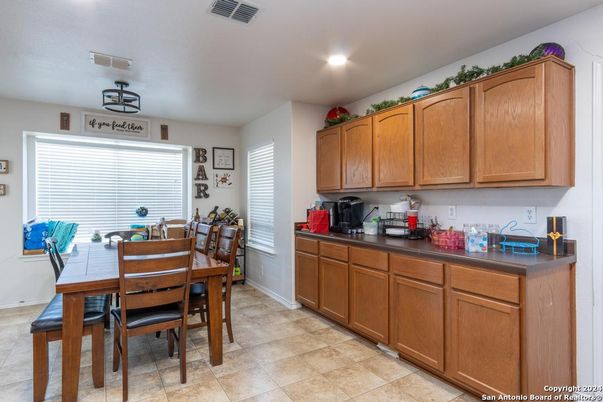 Dining room, Interior, Recessed Lighting