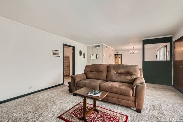 Chandelier, Interior, Living room