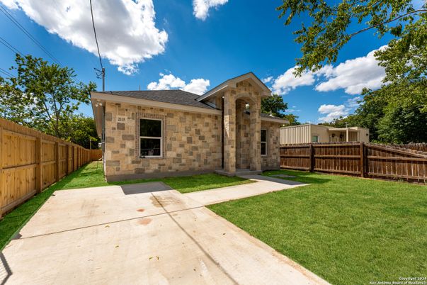 Backyard, Exterior