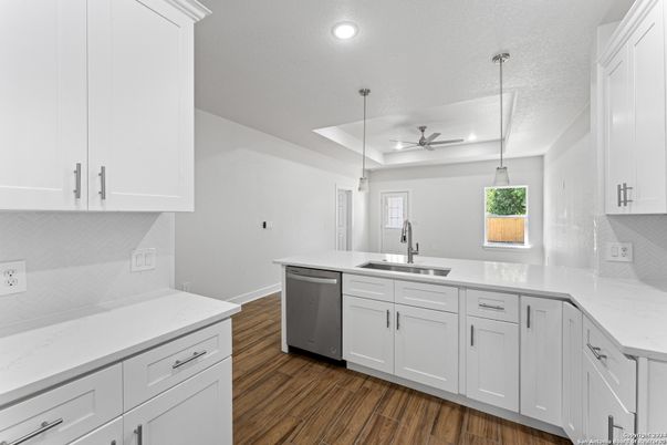 Interior, Kitchen, Pendant Lights, Recessed Lighting, Wood Texture Flooring