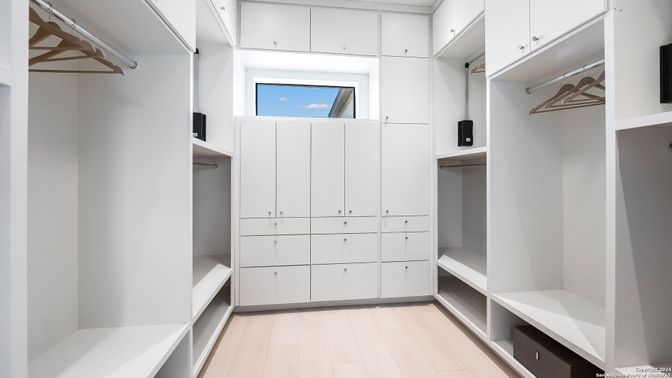 Interior, Walk-in Closets, Wood Texture Flooring
